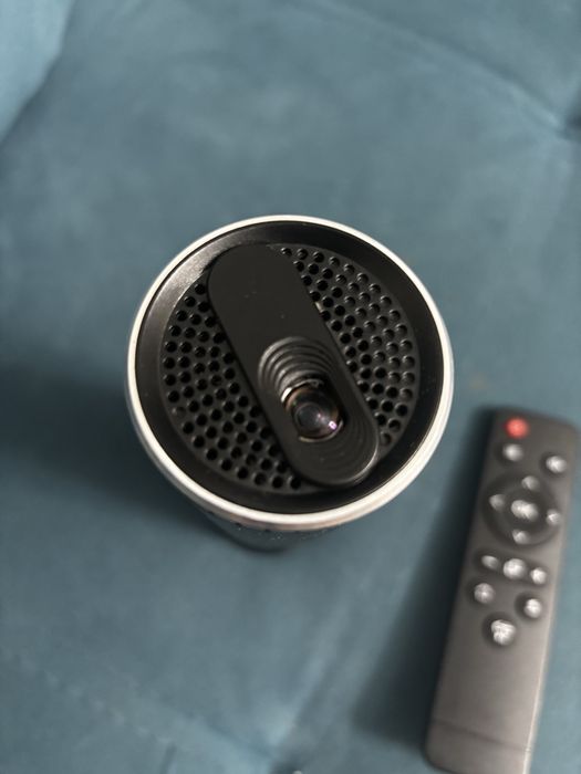 Мини-проектор LED с пультом