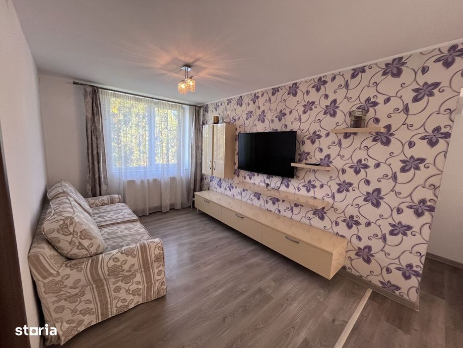 3 Camere | SEMICENTRAL | zona Platinia | Strada Plopilor | Garaj | 70m