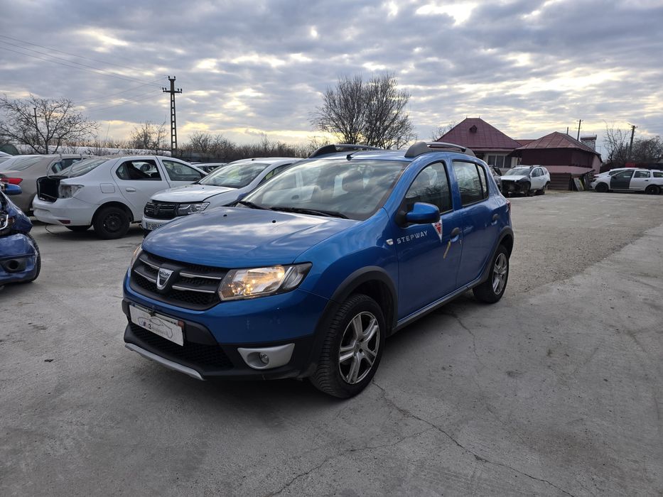 Dacia Sandero Stepway 1.5 DCI full Ac usor avariat