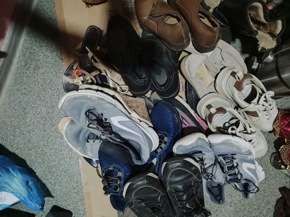 Обувь б/у оптом сотилади