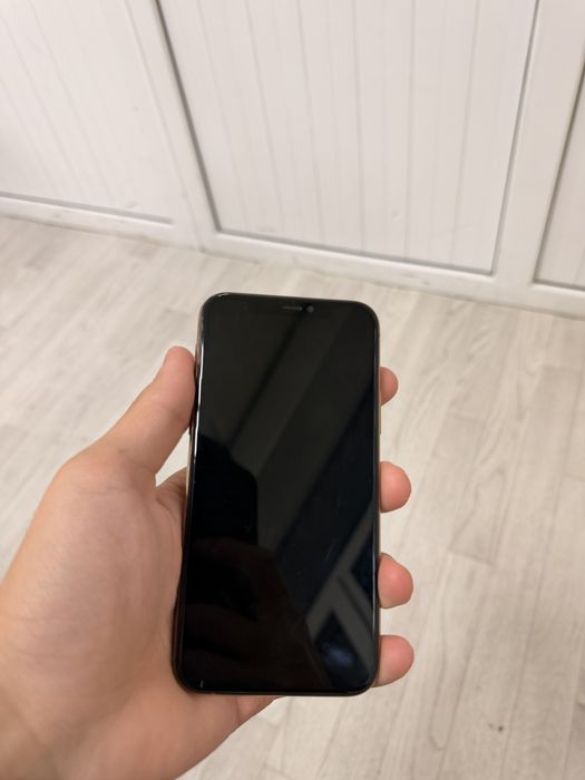 Продам Iphone 11 pro золотистый