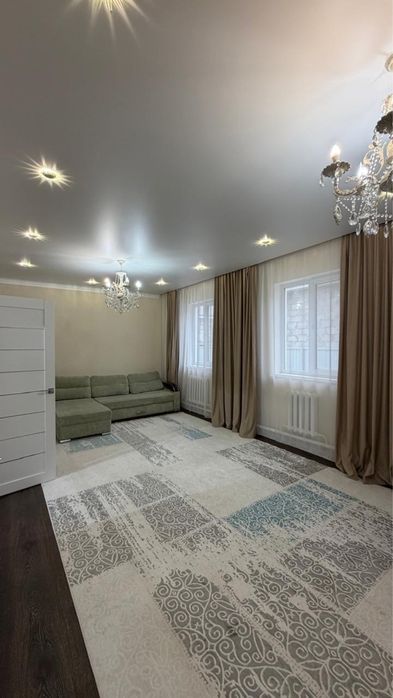 Продается Мансардный дом, кирпичный