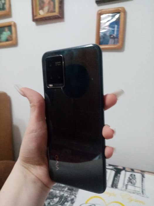 vivo y33s продам в хорошем состоянии