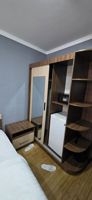 Шкаф тумбичка комфютерни стол