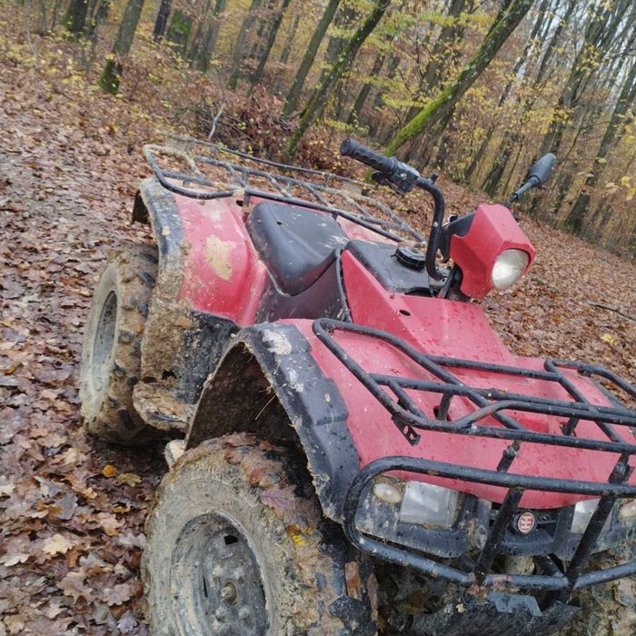 Vând atv loncin de 300cc