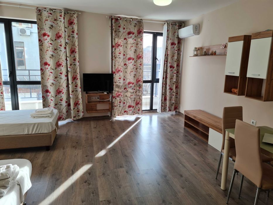 ”Иларион” лукс студио на топ-центъра в нова сграда