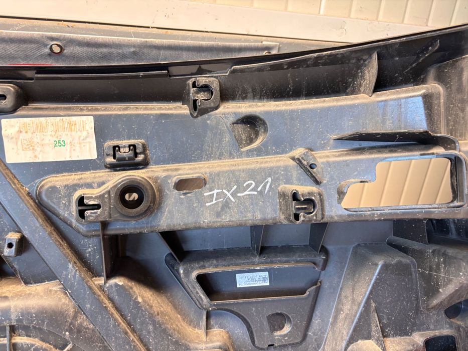 Заден капак • BMW iX (2021-)