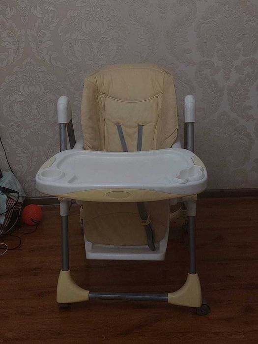 Детский стул для кормления