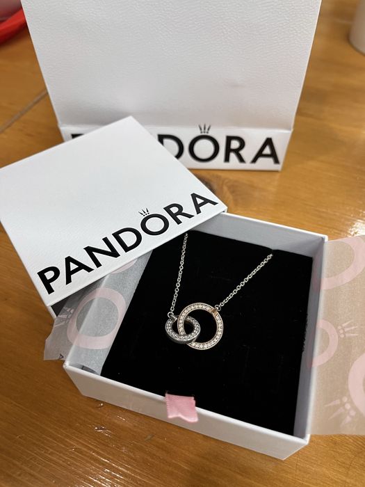 Оригинальное колье Pandora в подарочной коробке