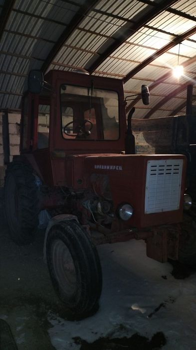 Продам  Трактор Т-25