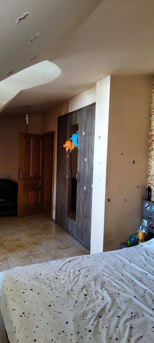 Продава се Тристаен апартамент в София, Студентски град - 164000 кв.м за 2 €/кв.м - Снимка #1