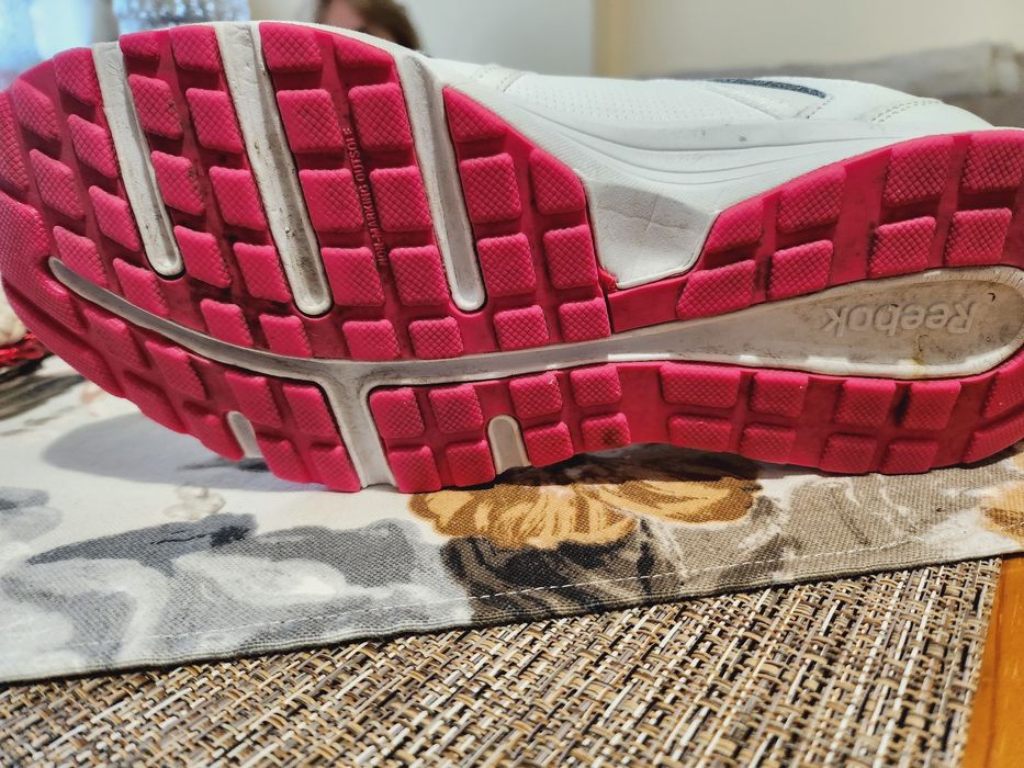 REEBOK маратонки