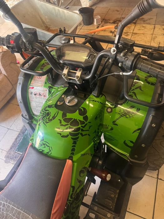 Продам квадроцикл ATV-250