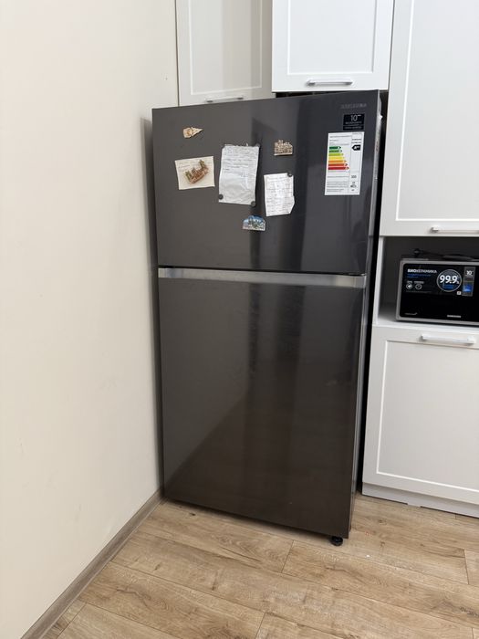 Хололильник 2024 года