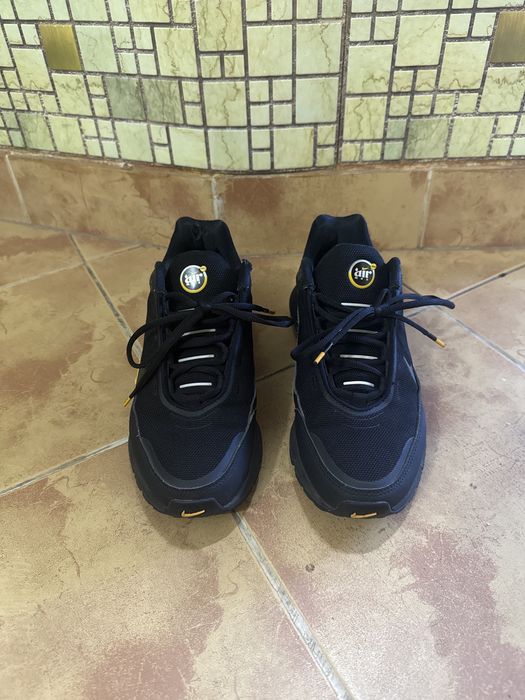 Nike AirMax Pulse
