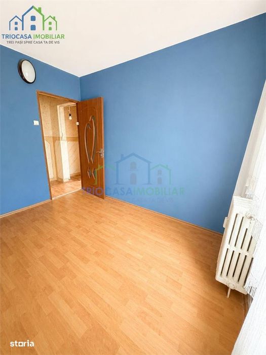Apartament 3 camere Rovine