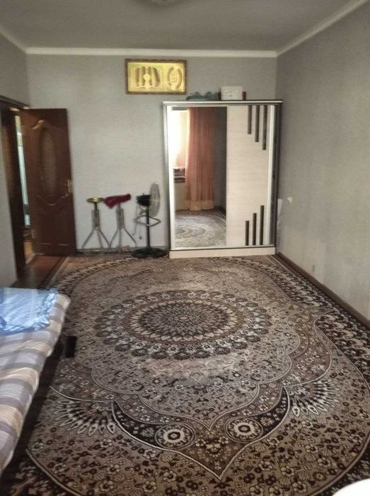 CHuqursoy da 2 xonali 1 etajda joylashgan Kvartira sotiladi