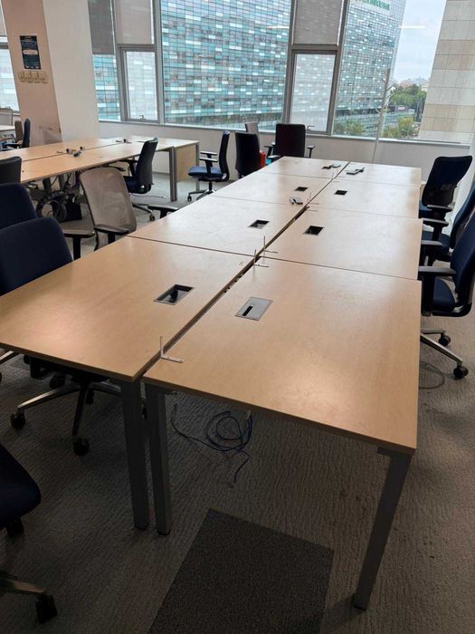 Birou SteelCase solid cu cadru metalic; Birou call center; Birouri SH STOC 100 BUCATI