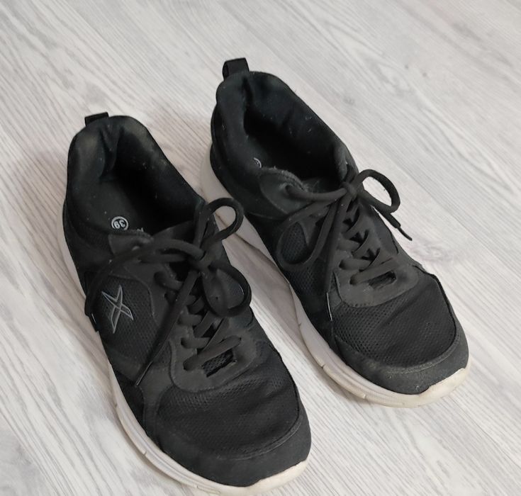 Кроссовки kinetix 39