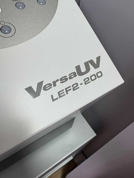 Продаётся профессиональный UV-принтер Roland LEF-200