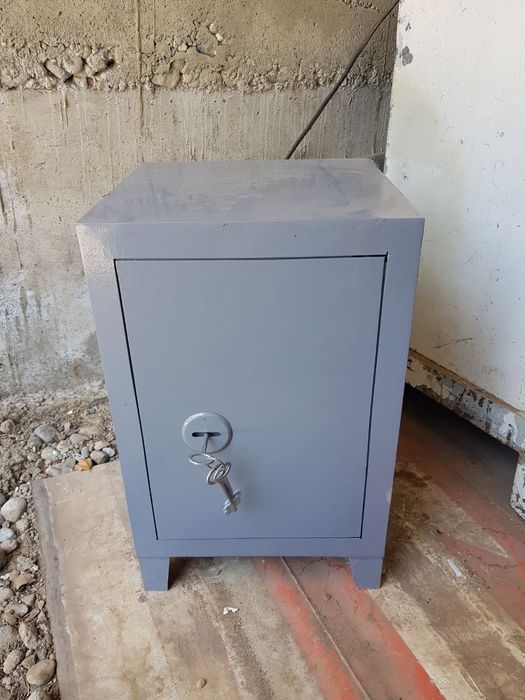 Seyflar, сейфлар, сейфы