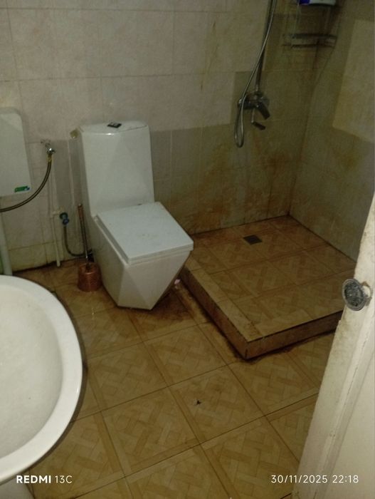 O’g’il bollaga sheriklikka Uchastka 850000som.Chorsu.Tinchlik.Beruni