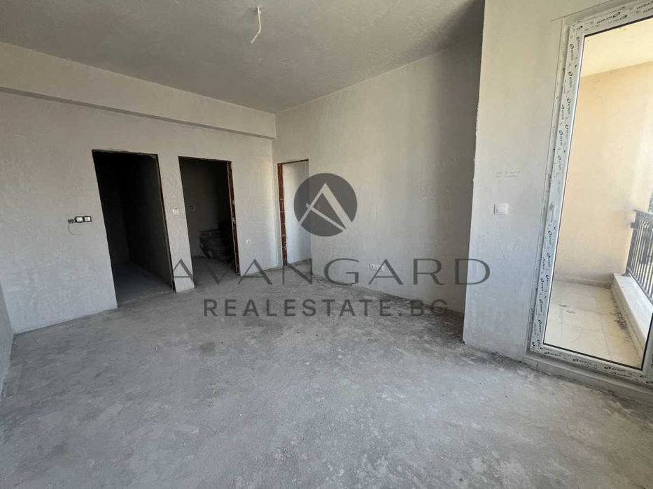 оф.22530 Триетажна Къща с АКТ 16 Остромила