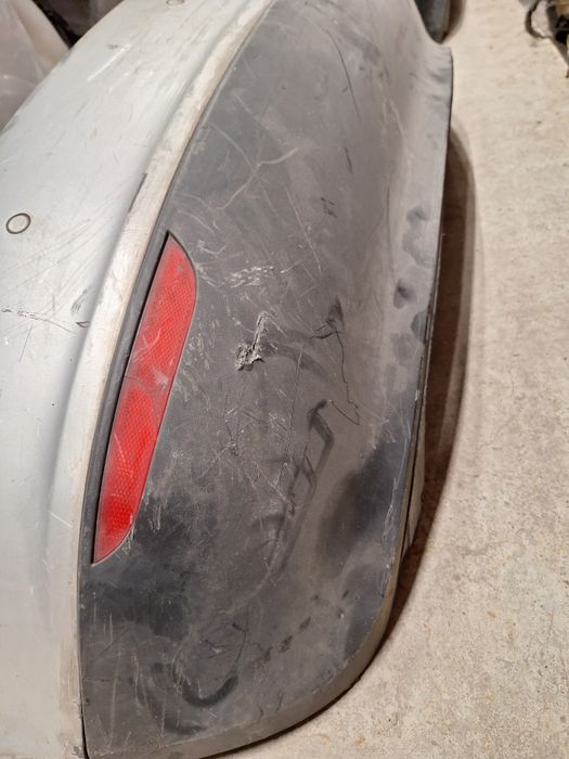 Задна броня за Голф 5+/Golf 5 Plus 04г-09г.- СЪС ЗАБЕЛЕЖКИ