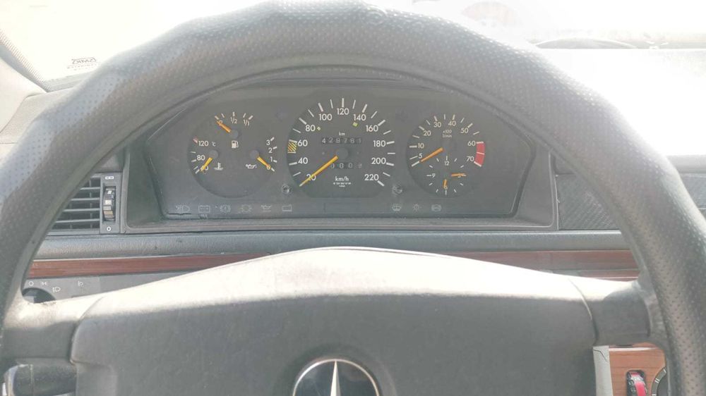 Mercedes Benz E200 Мерседес Е200