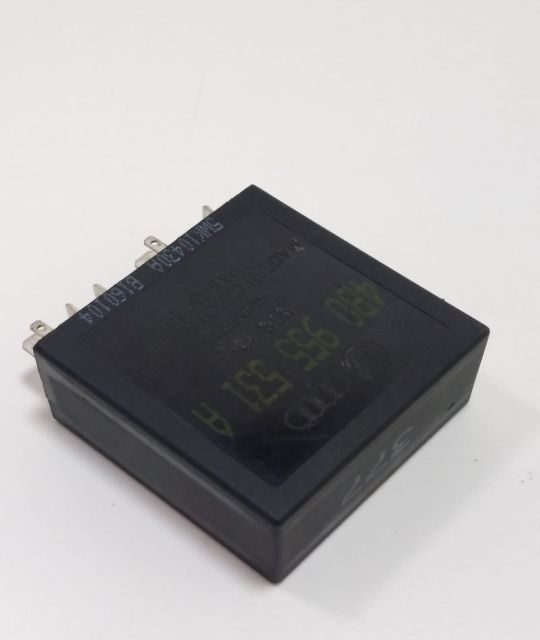 Releu 377 temporizator stergator 4B0955531A Volkswagen VW Bora prima