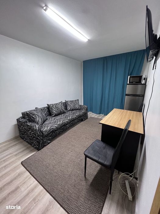 Apartament de închiriat.