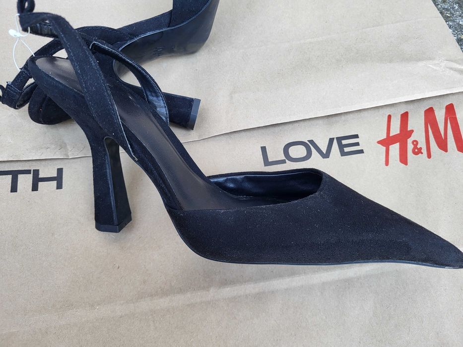 Велурени обувки H&M