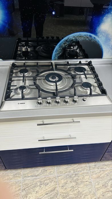 Кухонный гарнитур , распродажа.