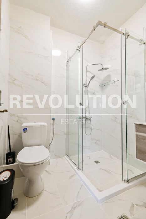 Четиристаен апартамент с ДВОЕН ГАРАЖ в  ж.к. Драгалевци.