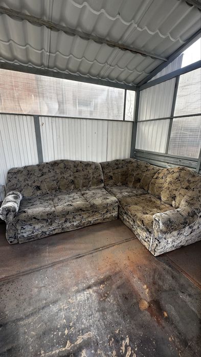 Отдам диван бесплатно!