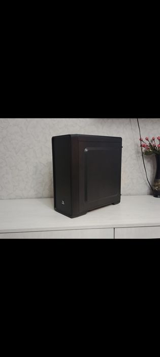 Продам компьютер Pheonix mini tower case
Диск: 222гб