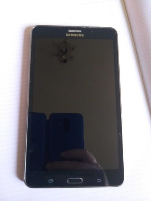 Продам планшет Samsung Galaxy Tab 4  8гб