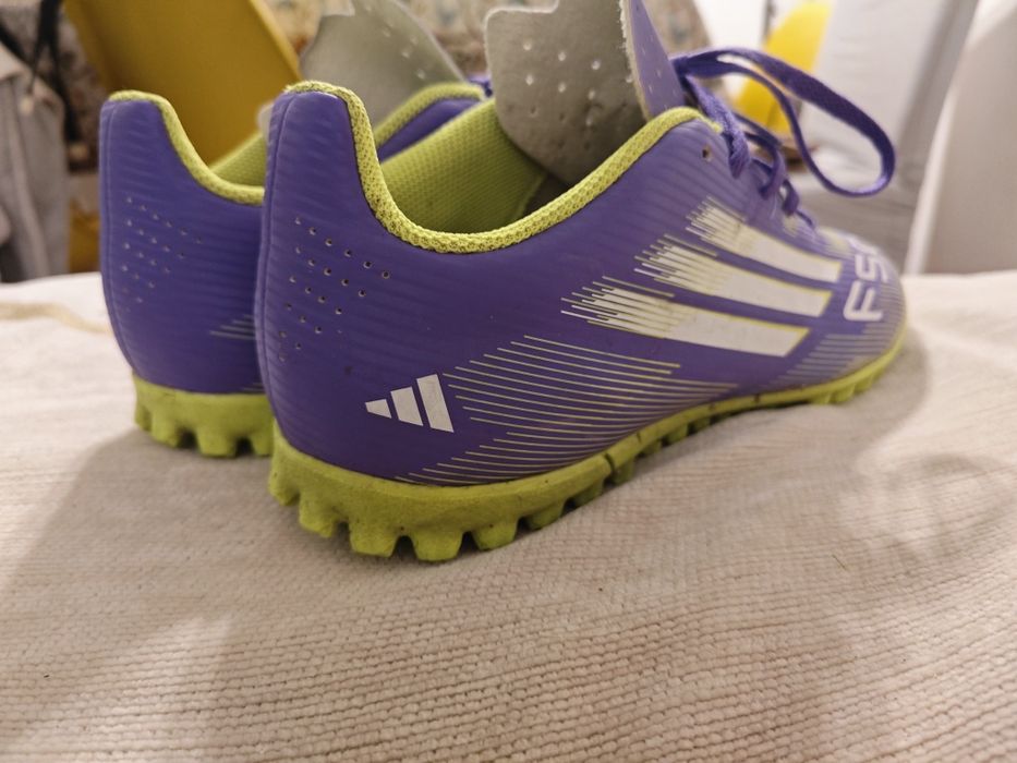 Детски стоножки Adidas F50. 38.5 рр