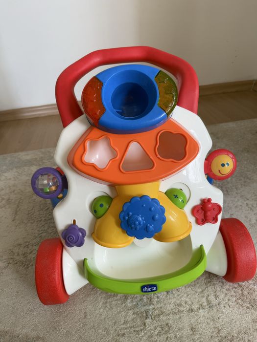 Продам Chicco толокар