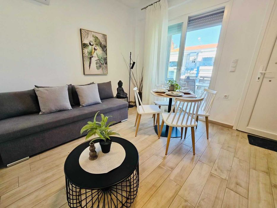 Апартамент с басейн- Паралия Офринио