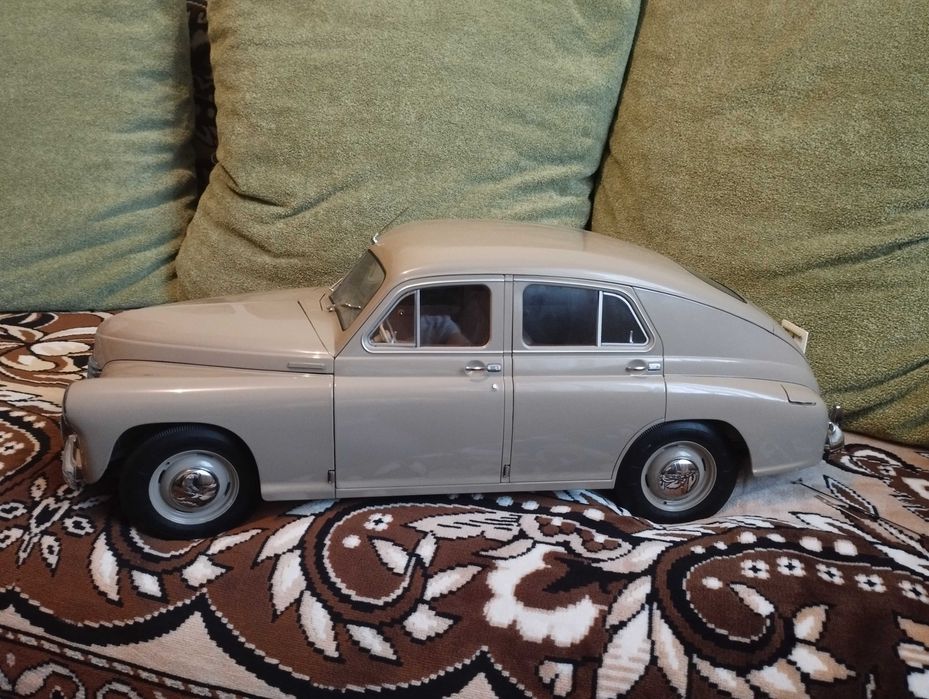 Продам модель Победа Газ М20