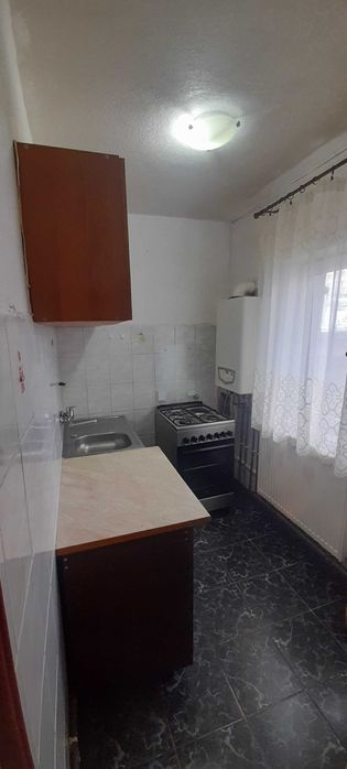 Garsoniera/apartament cu o camera de inchiriat