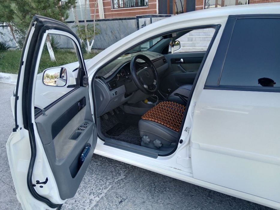 Chevrolet Gentra sotiladi