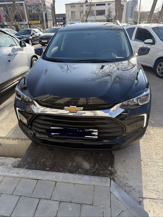 Автомобил Треккир LS