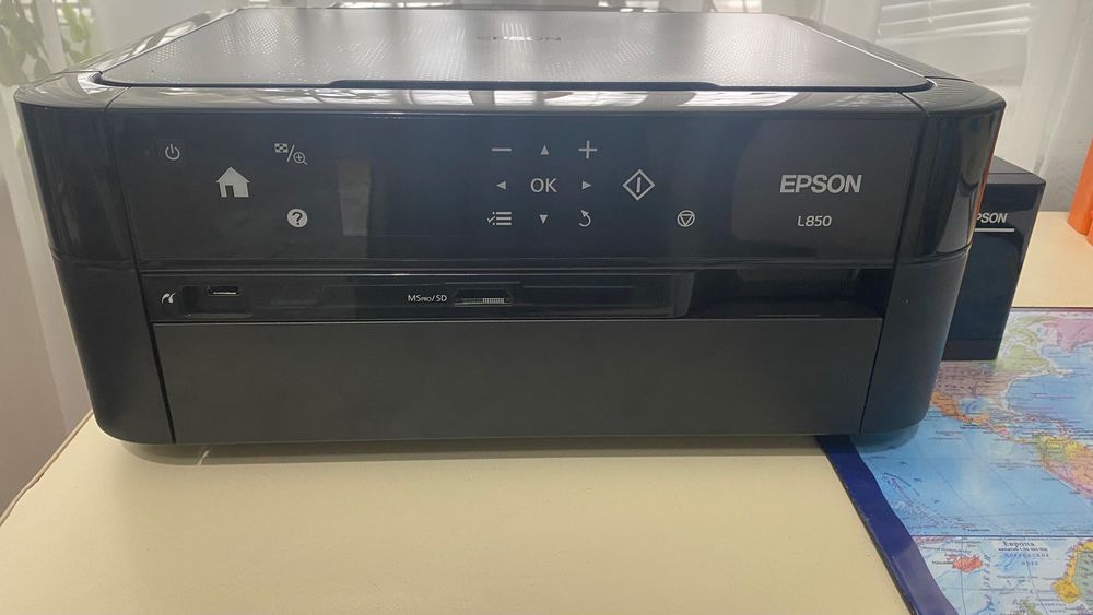 МФУ (принтер, сканер, копир). EPSON l850