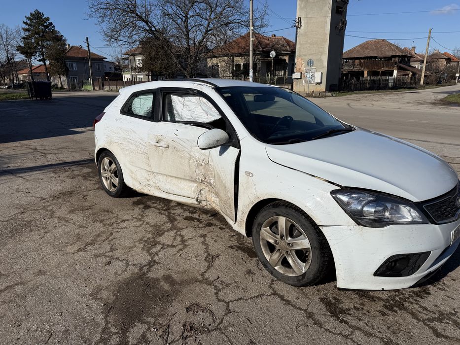Kia Ceed 1.6crdi D4FB на части