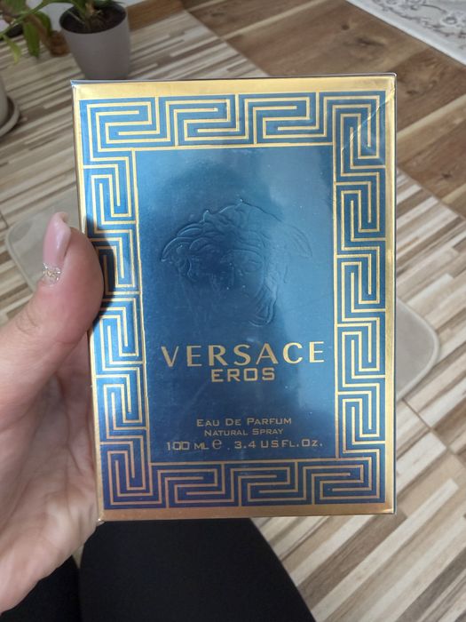 Versace ersos  parfum NOU