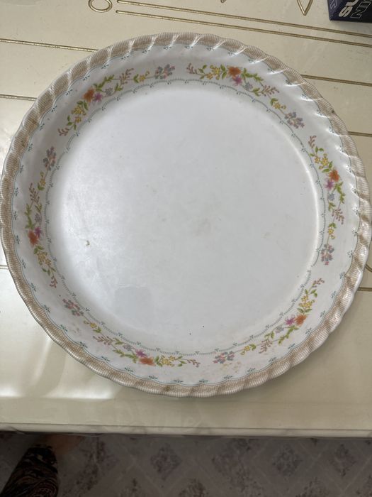 Посуда фарфоровый леген