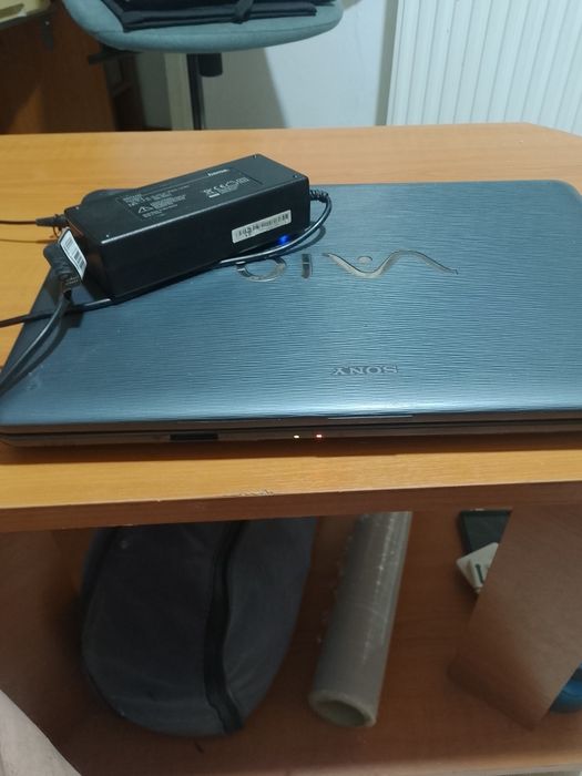Laptop Sony vând sau schimb cu tableta functionala