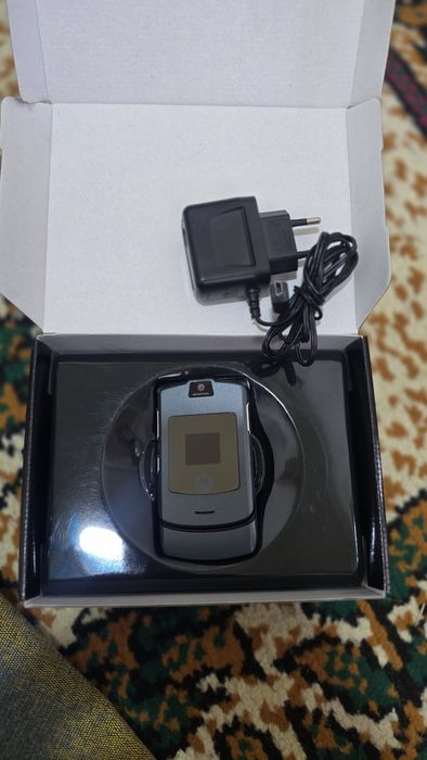 .motorolla v 3 i